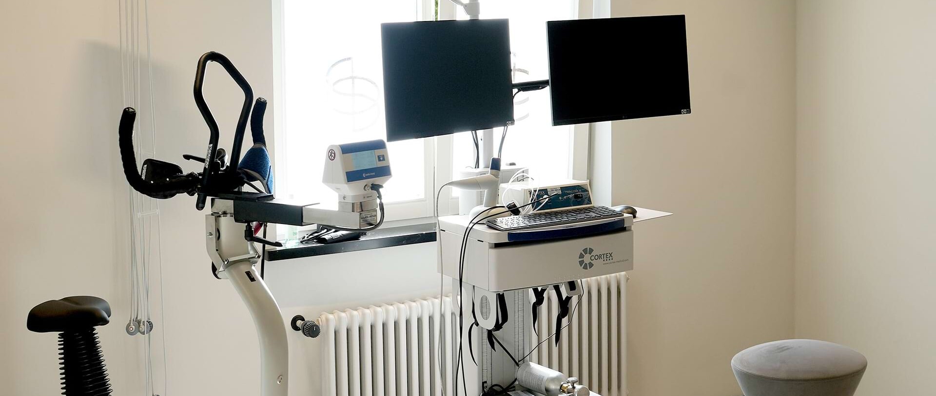 Einblick in die Räumlichkeiten von Cardio.Hamm – Diagnosegeräte für das Belastungs-EKG